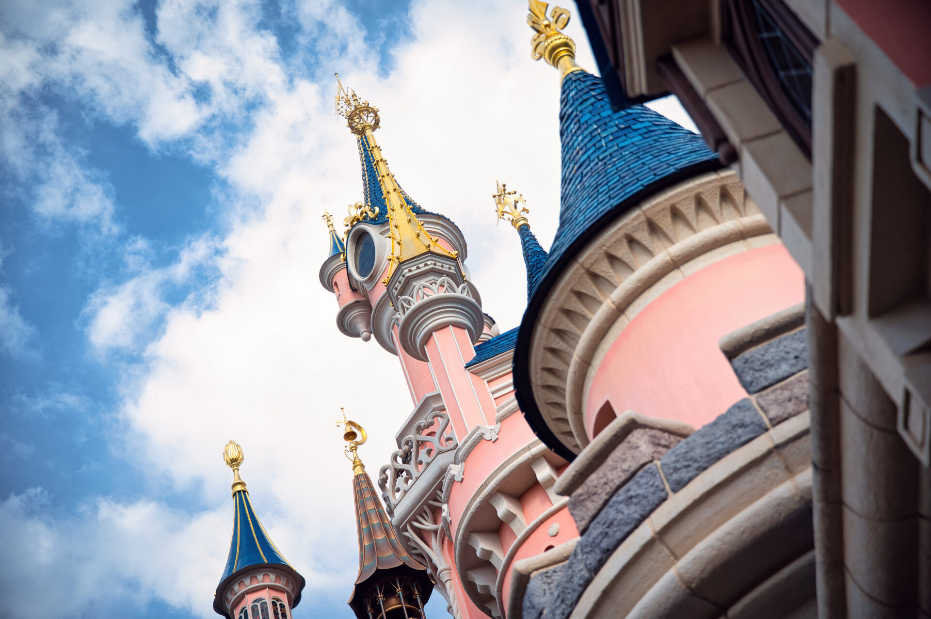 Disneyland Paris Sleeping Beauty Castle Pink Fairy Tale gold