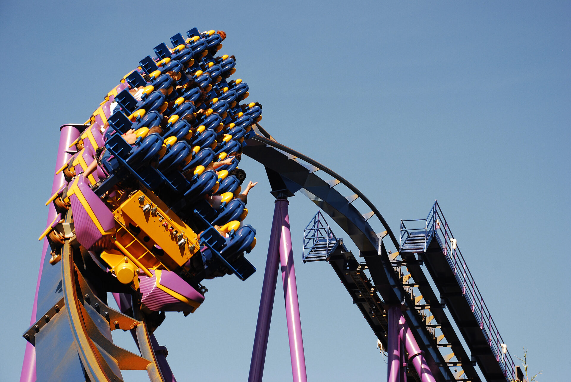 Six Flags Great Adventure New Jersey Bizarro Medusa Rollercoaster Steel Train