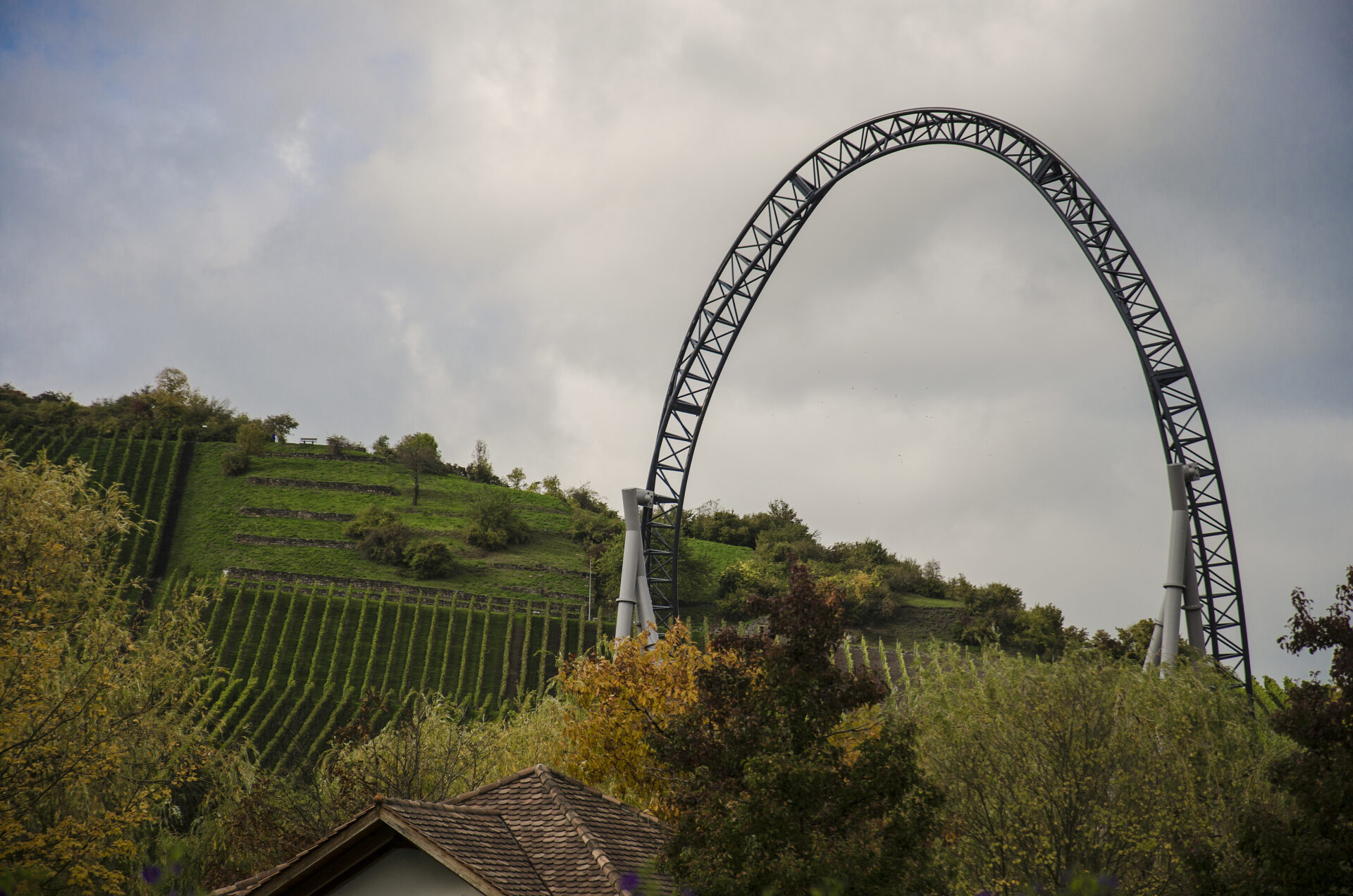 Tripsdrill Karacho Top Hat Rollercoaster Cleebronn Germany amusement park themepark 02