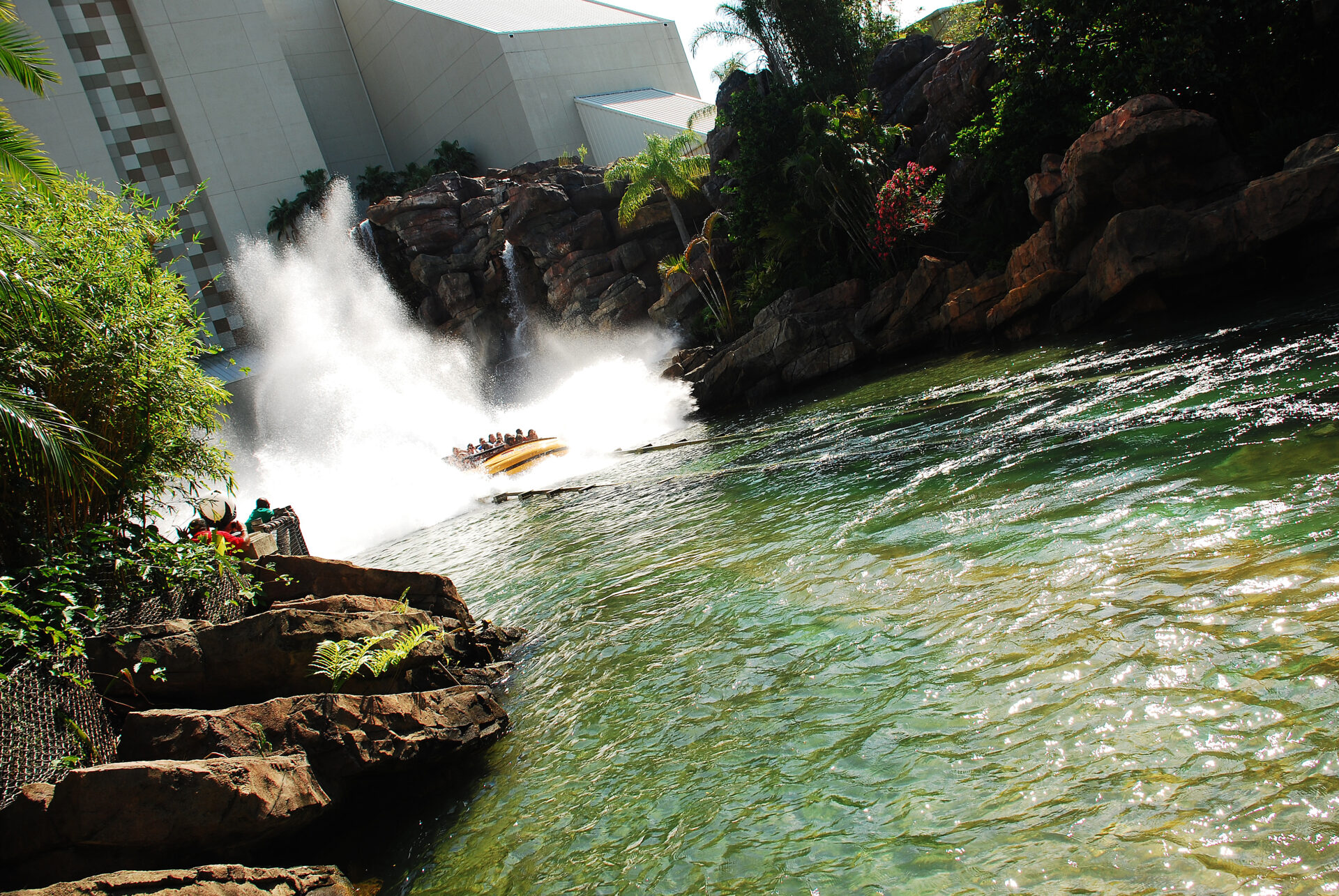 Universal Studios Islands of Adventure Jurrasic Park River Adventure Boat Ride T Rex amusement park themepark 05