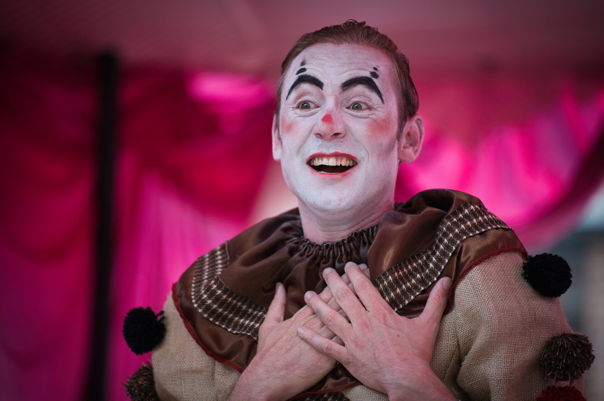 brabantsedag Heeze mime clown emotional dancing love theater